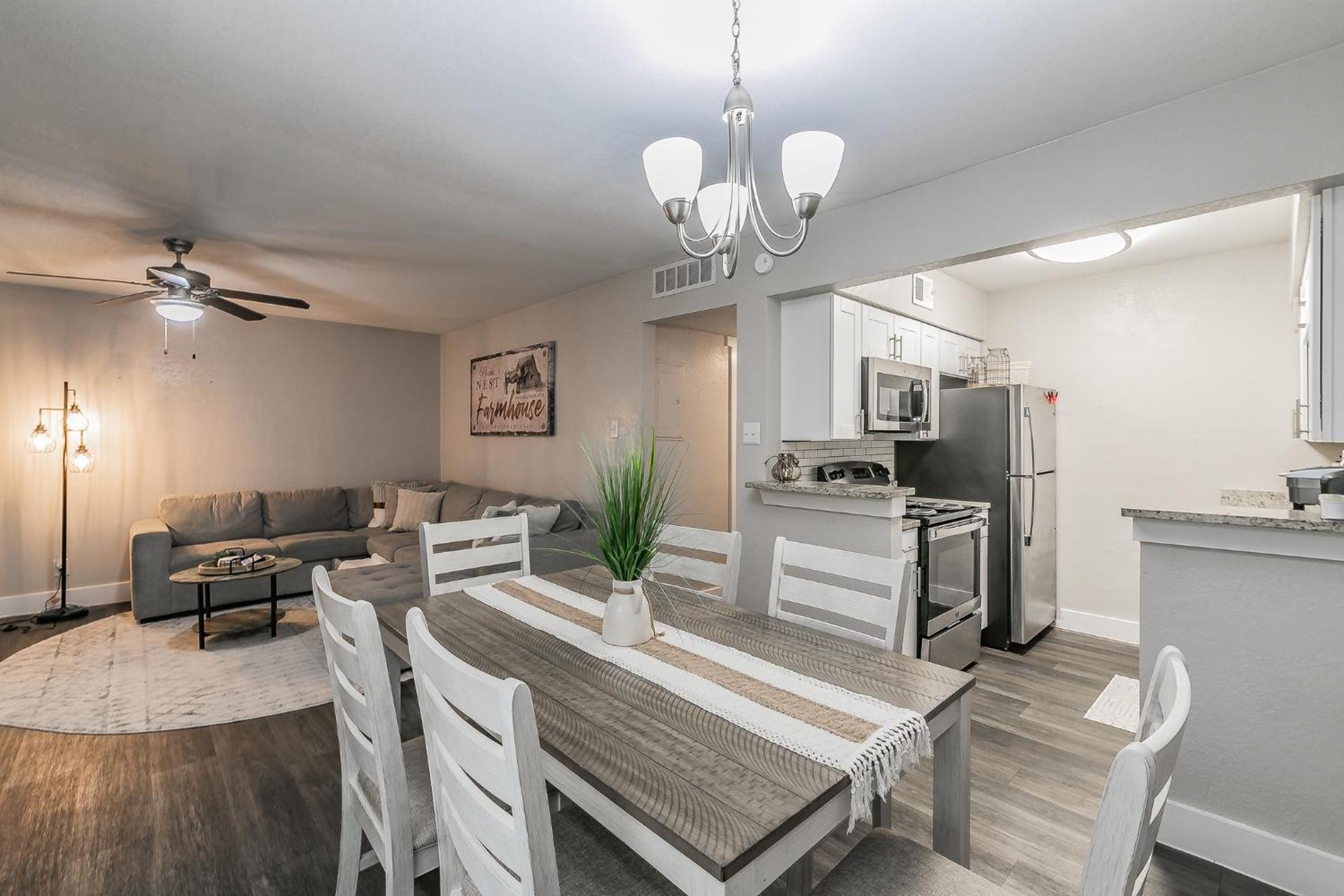 Cozy 2Br Farmhouse Apt - Sleeps 8 - Free Parking! อาร์ลิงตัน ภายนอก รูปภาพ